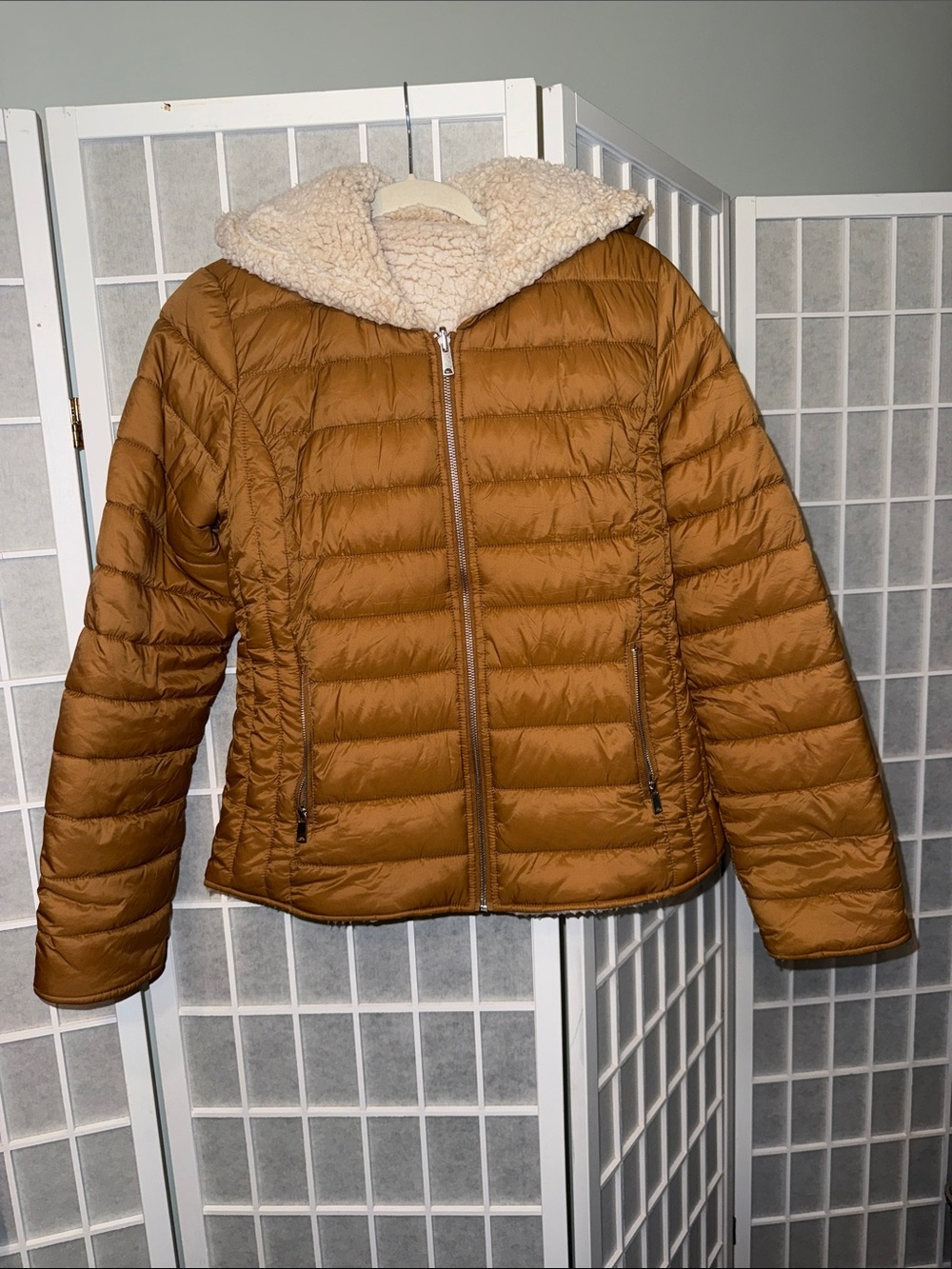 Women’s Insulated Puffer Jacket with Sherpa Hood - Brown Reversible Size M
